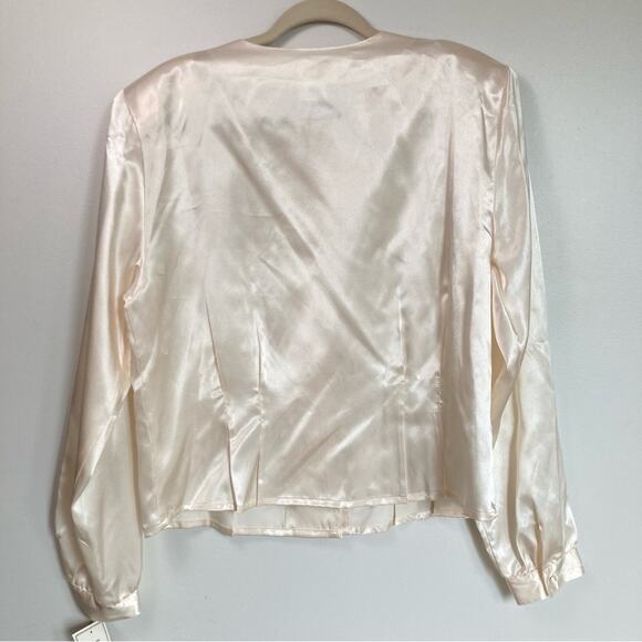 Vintage Deadstock Womens L Ivory Embroidered Satin Button Up Blouse Fairy Angel - Picture 2 of 8